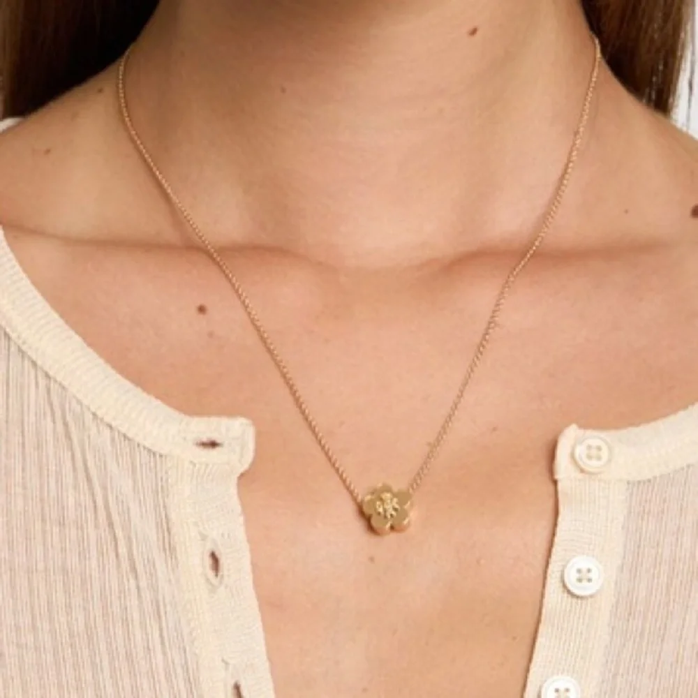 Tory Burch Gold Tone Logo clover Pendant Necklace Adjustable